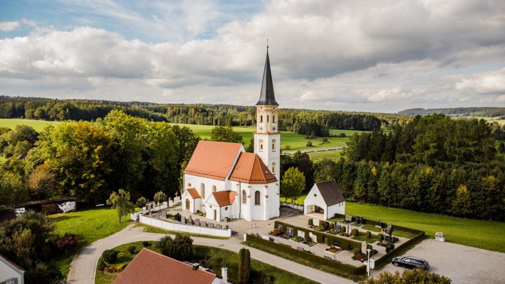Luftbild Kirche Könghausen