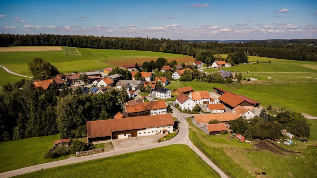 Luftbild vom Ortsteil Lutzenberg